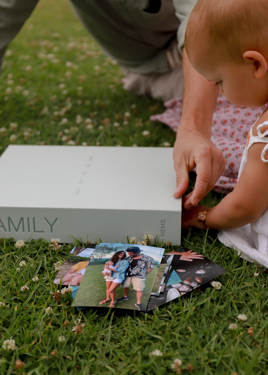 Family ~    Photo Album